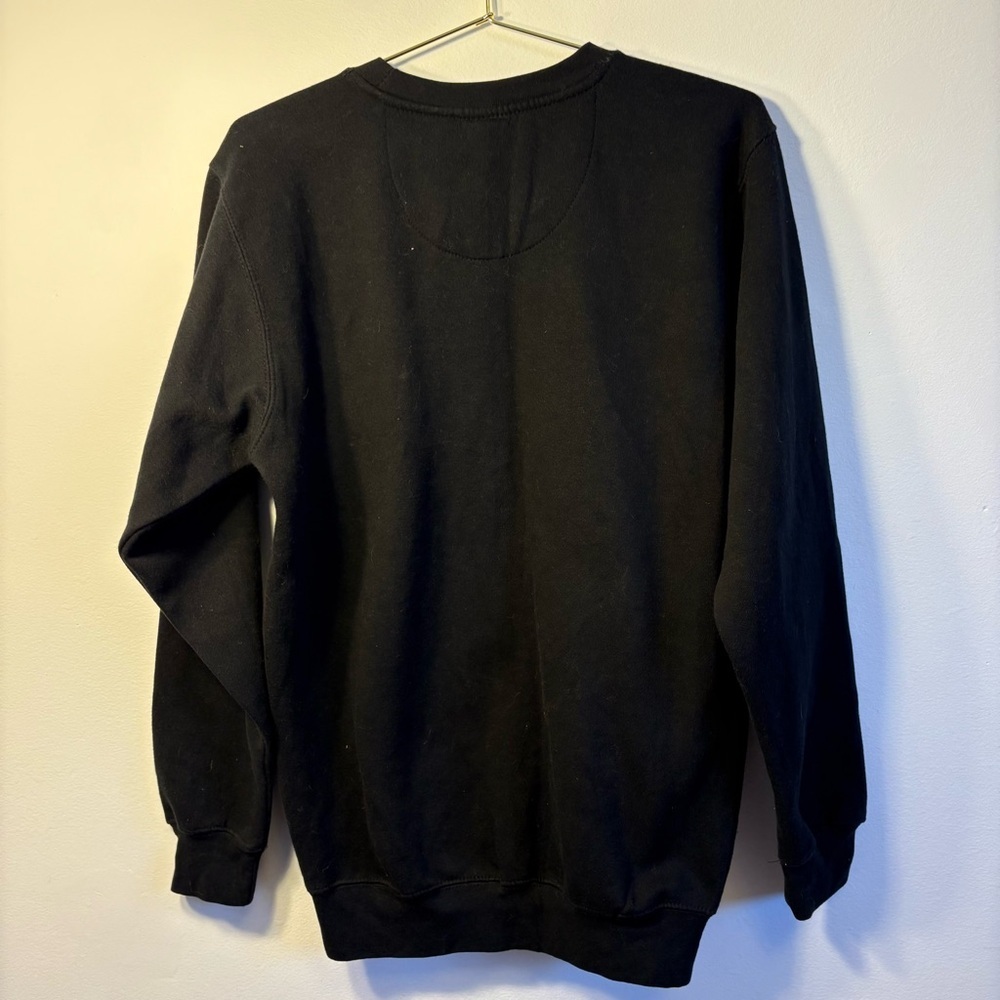 Bench Black Crewneck long sleeve Sweat shirt with cityscape. like new! SzM - Picture 3 of 6